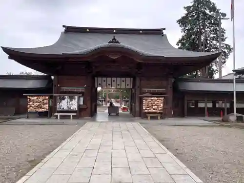 須賀神社の山門・神門