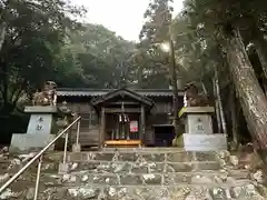 八幡宮の本殿