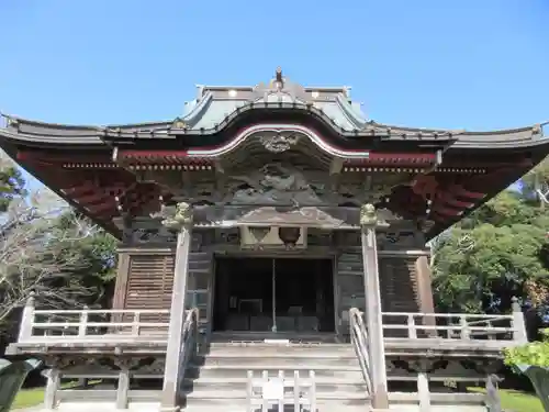 飯縄寺の本殿・本堂