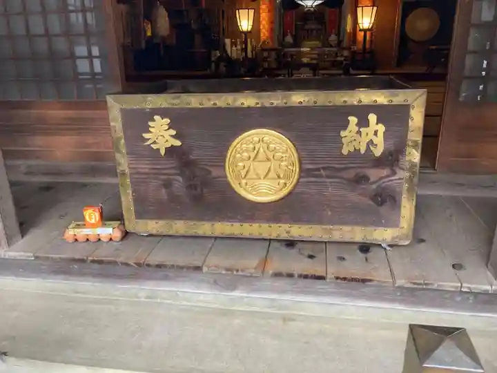 白蛇辨財天の本殿・本堂