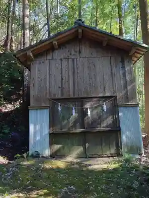 天津神社の{uncategorized: "未分類", other: "その他", undefined: "問題あり", building: "その他建物", grave: "お墓", sacred_gate: "鳥居", guardian: "狛犬", statue: "像", buddha: "仏像", history: "歴史", nature: "自然", garden: "庭園", animal: "動物", pagoda: "塔", temizu: "手水舎", mountain_gate: "山門・神門", sanctuary: "本殿・本堂", subordinate: "末社・摂社", art: "芸術", scenery: "景色", jizo: "地蔵", ema: "絵馬", goshuin: "御朱印", omikuji: "おみくじ", items: "授与品その他", amulet: "お守り", goshuincho: "御朱印帳", eats: "食事", festival: "お祭り", votive_dance: "神楽", shichigosan: "七五三参", wedding: "結婚式", experience: "体験その他", initially: "初詣", around: "周辺", anti_infection: "感染症対策"}