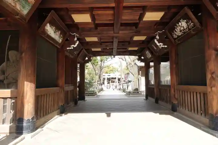 石切劔箭神社の山門・神門
