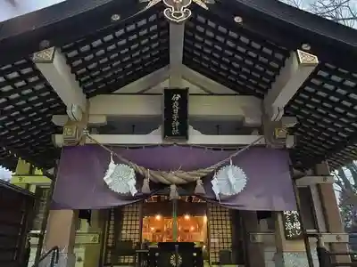 彌彦神社　(伊夜日子神社)の本殿・本堂