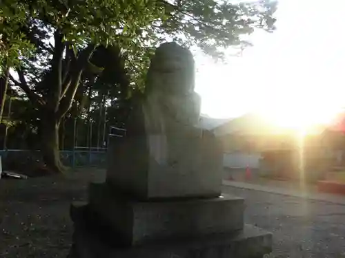 佐江戸杉山神社の狛犬