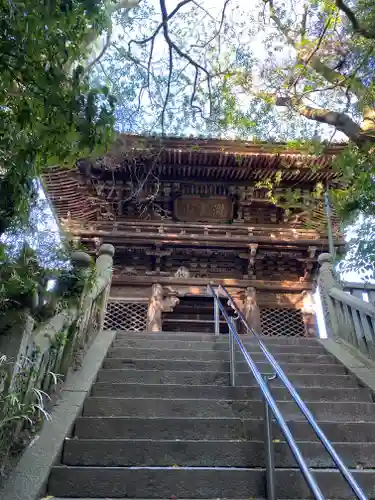 太山寺の山門