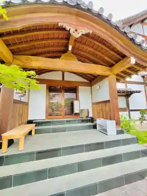 浄林寺の{uncategorized: "未分類", other: "その他", undefined: "問題あり", building: "その他建物", grave: "お墓", sacred_gate: "鳥居", guardian: "狛犬", statue: "像", buddha: "仏像", history: "歴史", nature: "自然", garden: "庭園", animal: "動物", pagoda: "塔", temizu: "手水舎", mountain_gate: "山門・神門", sanctuary: "本殿・本堂", subordinate: "末社・摂社", art: "芸術", scenery: "景色", jizo: "地蔵", ema: "絵馬", goshuin: "御朱印", omikuji: "おみくじ", items: "授与品その他", amulet: "お守り", goshuincho: "御朱印帳", eats: "食事", festival: "お祭り", votive_dance: "神楽", shichigosan: "七五三参", wedding: "結婚式", experience: "体験その他", initially: "初詣", around: "周辺", anti_infection: "感染症対策"}