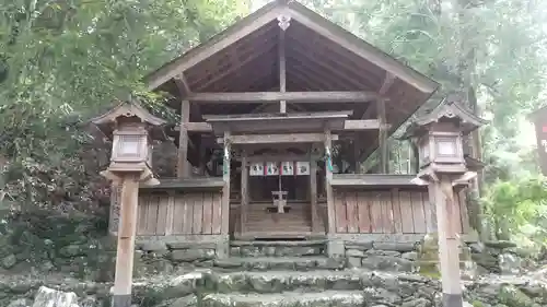 丹生川上神社（中社）の末社