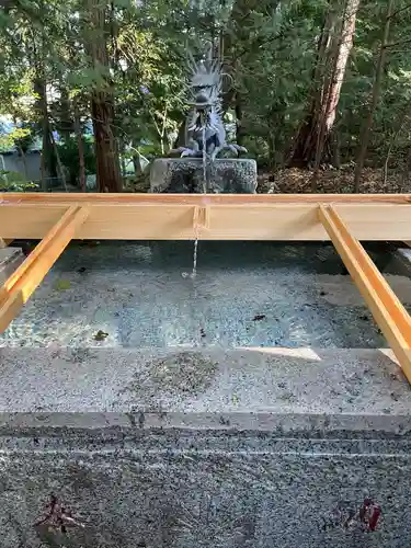 新屋山神社(山梨県)