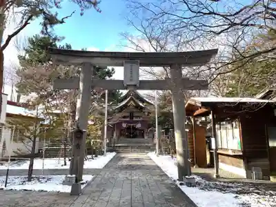彌彦神社　(伊夜日子神社)の鳥居