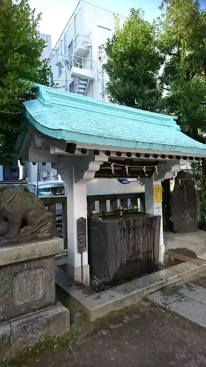 椙森神社の手水舎