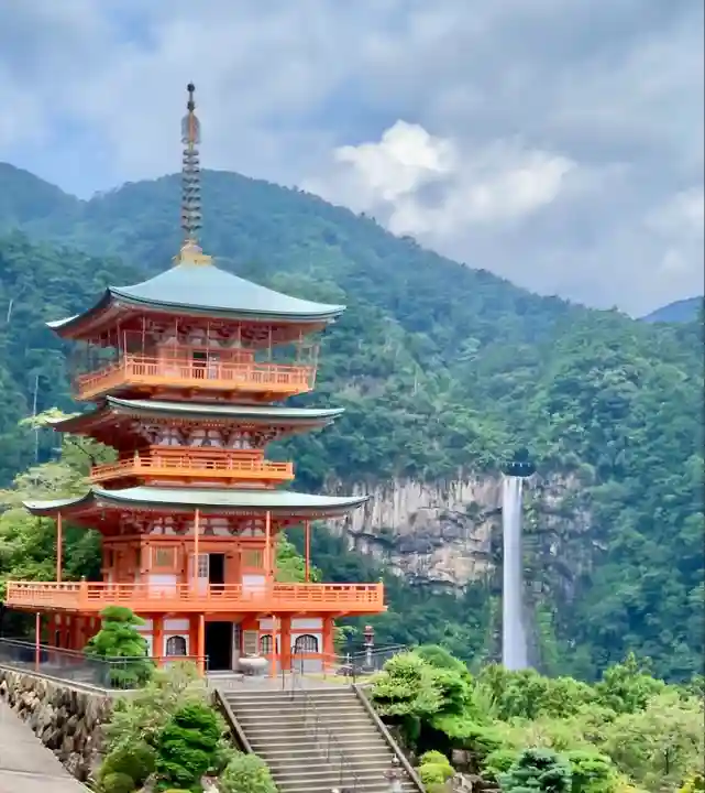 熊野那智大社(和歌山県)