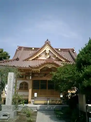 妙隆寺の本殿・本堂