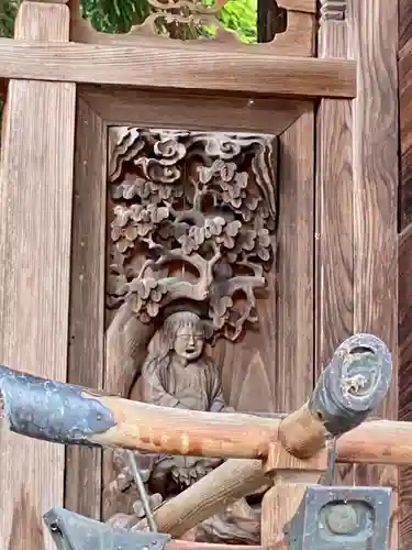 豊満神社の芸術