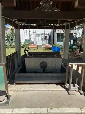 前橋八幡宮の手水舎