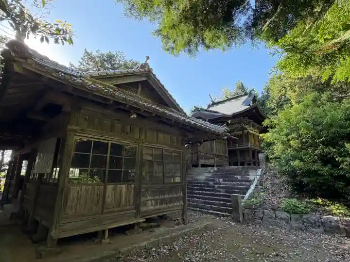 龍田神社の{uncategorized: "未分類", other: "その他", undefined: "問題あり", building: "その他建物", grave: "お墓", sacred_gate: "鳥居", guardian: "狛犬", statue: "像", buddha: "仏像", history: "歴史", nature: "自然", garden: "庭園", animal: "動物", pagoda: "塔", temizu: "手水舎", mountain_gate: "山門・神門", sanctuary: "本殿・本堂", subordinate: "末社・摂社", art: "芸術", scenery: "景色", jizo: "地蔵", ema: "絵馬", goshuin: "御朱印", omikuji: "おみくじ", items: "授与品その他", amulet: "お守り", goshuincho: "御朱印帳", eats: "食事", festival: "お祭り", votive_dance: "神楽", shichigosan: "七五三参", wedding: "結婚式", experience: "体験その他", initially: "初詣", around: "周辺", anti_infection: "感染症対策"}