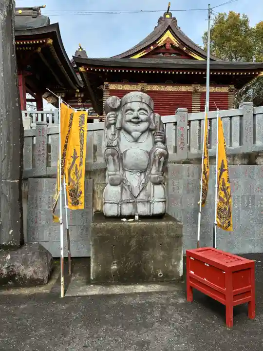 大杉神社の{uncategorized: "未分類", other: "その他", undefined: "問題あり", building: "その他建物", grave: "お墓", sacred_gate: "鳥居", guardian: "狛犬", statue: "像", buddha: "仏像", history: "歴史", nature: "自然", garden: "庭園", animal: "動物", pagoda: "塔", temizu: "手水舎", mountain_gate: "山門・神門", sanctuary: "本殿・本堂", subordinate: "末社・摂社", art: "芸術", scenery: "景色", jizo: "地蔵", ema: "絵馬", goshuin: "御朱印", omikuji: "おみくじ", items: "授与品その他", amulet: "お守り", goshuincho: "御朱印帳", eats: "食事", festival: "お祭り", votive_dance: "神楽", shichigosan: "七五三参", wedding: "結婚式", experience: "体験その他", initially: "初詣", around: "周辺", anti_infection: "感染症対策"}
