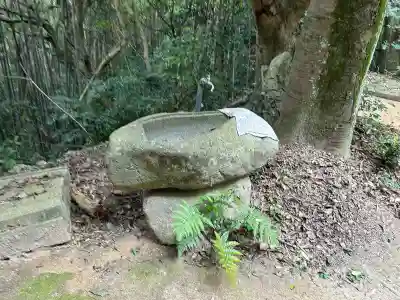 伊加奈志神社の手水舎