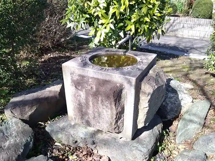 山王社(観音堂屋敷)の手水舎