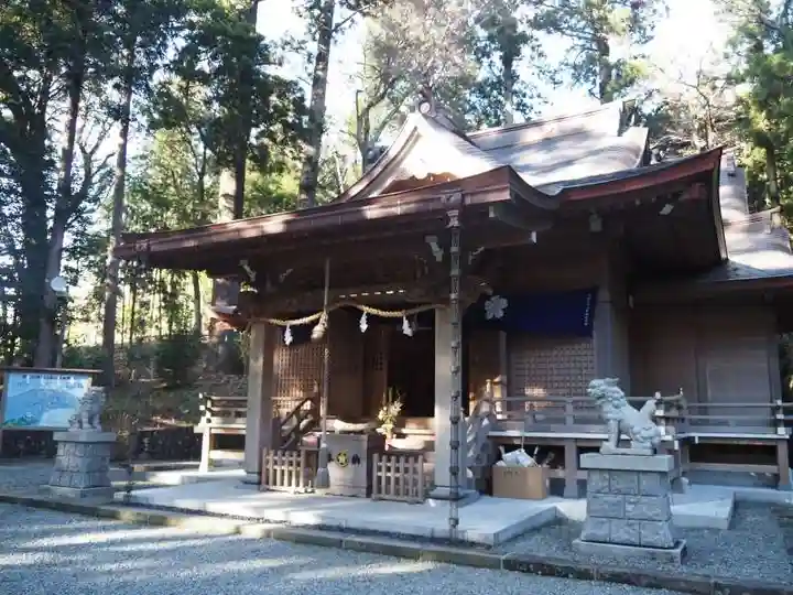 須山浅間神社の本殿・本堂