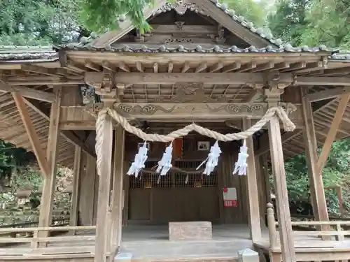 葛掛五社神社の本殿