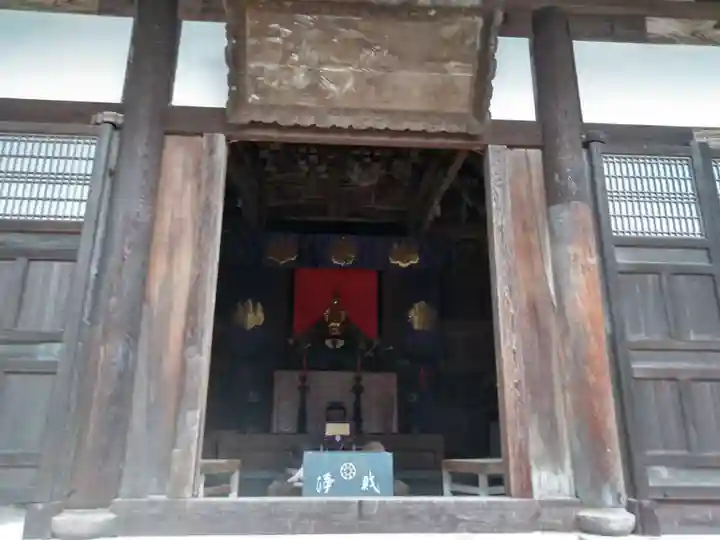 泉福寺の本殿・本堂