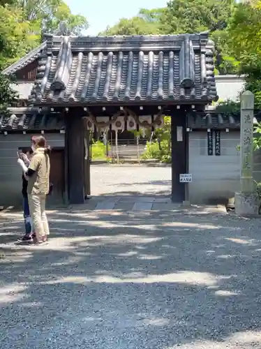 水無瀬神宮の山門