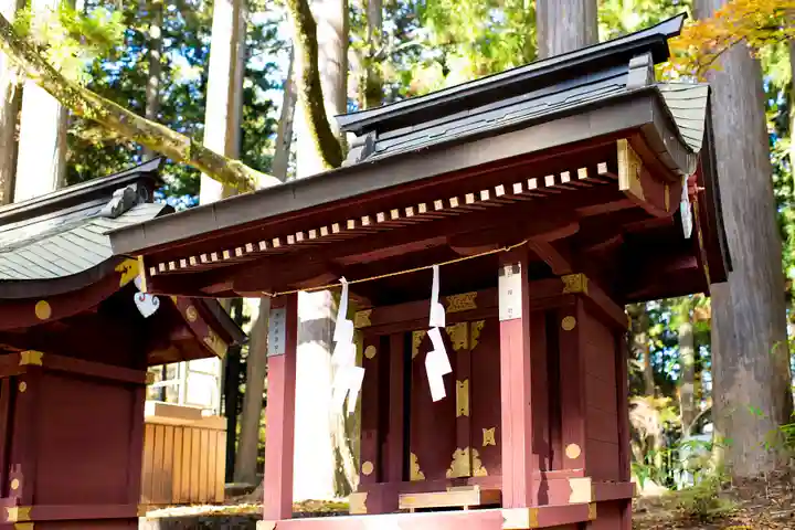 北口本宮冨士浅間神社の末社・摂社