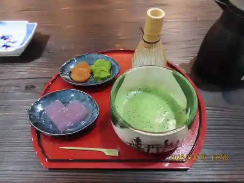 長崎尾曲がり猫神社の食事