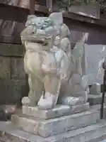 八神社の狛犬