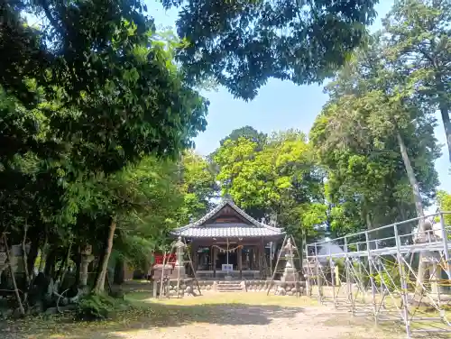 八剱神社の{uncategorized: "未分類", other: "その他", undefined: "問題あり", building: "その他建物", grave: "お墓", sacred_gate: "鳥居", guardian: "狛犬", statue: "像", buddha: "仏像", history: "歴史", nature: "自然", garden: "庭園", animal: "動物", pagoda: "塔", temizu: "手水舎", mountain_gate: "山門・神門", sanctuary: "本殿・本堂", subordinate: "末社・摂社", art: "芸術", scenery: "景色", jizo: "地蔵", ema: "絵馬", goshuin: "御朱印", omikuji: "おみくじ", items: "授与品その他", amulet: "お守り", goshuincho: "御朱印帳", eats: "食事", festival: "お祭り", votive_dance: "神楽", shichigosan: "七五三参", wedding: "結婚式", experience: "体験その他", initially: "初詣", around: "周辺", anti_infection: "感染症対策"}