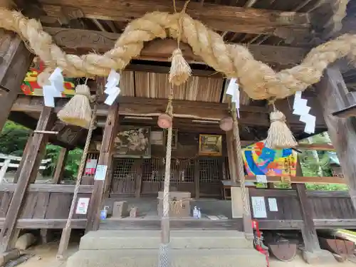 伊豫岡八幡神社の本殿・本堂