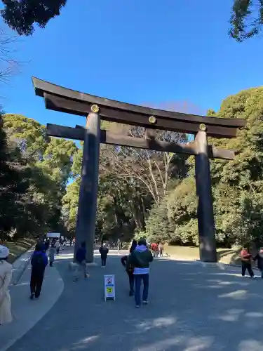 明治神宮の{uncategorized: "未分類", other: "その他", undefined: "問題あり", building: "その他建物", grave: "お墓", sacred_gate: "鳥居", guardian: "狛犬", statue: "像", buddha: "仏像", history: "歴史", nature: "自然", garden: "庭園", animal: "動物", pagoda: "塔", temizu: "手水舎", mountain_gate: "山門・神門", sanctuary: "本殿・本堂", subordinate: "末社・摂社", art: "芸術", scenery: "景色", jizo: "地蔵", ema: "絵馬", goshuin: "御朱印", omikuji: "おみくじ", items: "授与品その他", amulet: "お守り", goshuincho: "御朱印帳", eats: "食事", festival: "お祭り", votive_dance: "神楽", shichigosan: "七五三参", wedding: "結婚式", experience: "体験その他", initially: "初詣", around: "周辺", anti_infection: "感染症対策"}