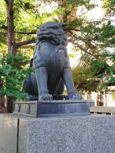 三吉神社の狛犬