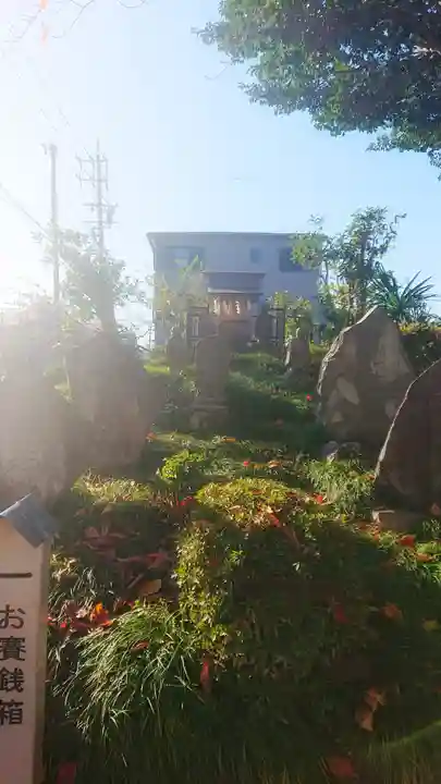 修理若御子社の末社・摂社