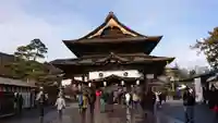 善光寺の本殿・本堂