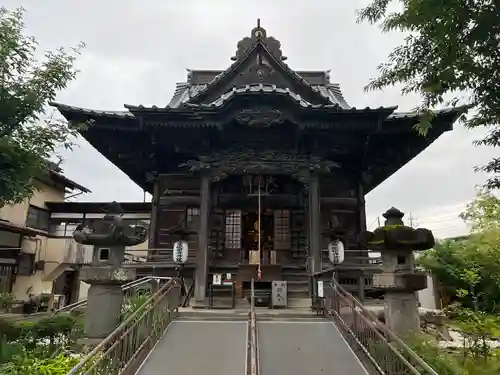 秩父札所十三番 慈眼寺の本殿・本堂