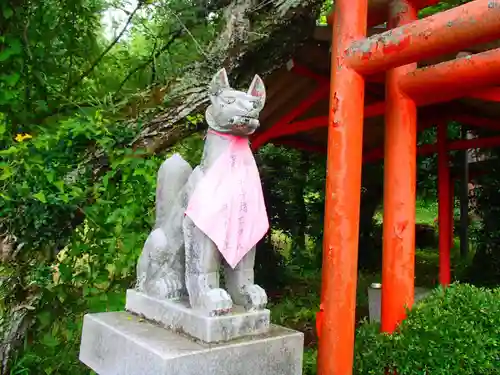 十方稲荷神社の狛犬