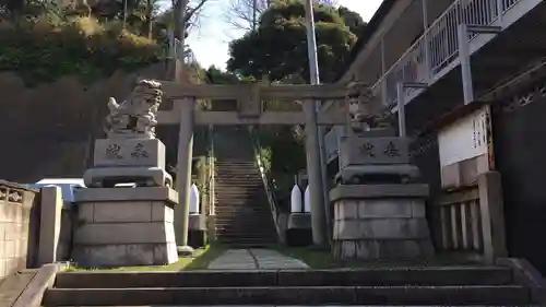 八幡神社の鳥居