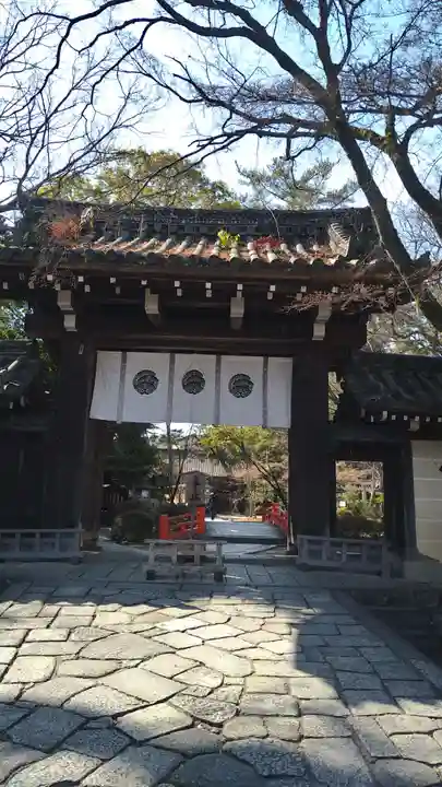 今宮神社の山門・神門