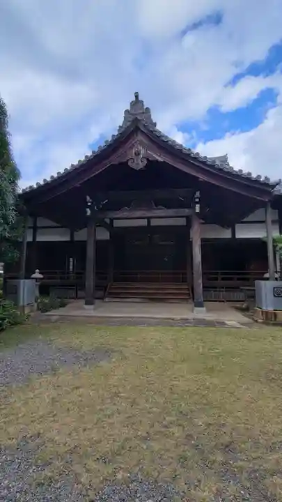 高野山真言宗海龍山本泉寺増徳院の本殿・本堂