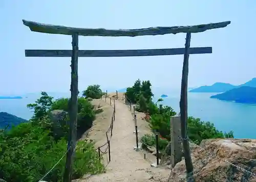 小瀬石鎚神社の鳥居