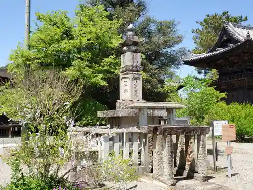 鶴林寺の塔