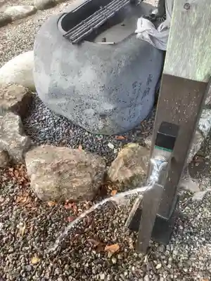 神明神社（石原）の手水舎