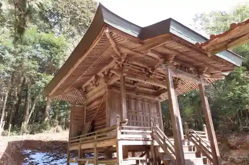 谷八幡神社の本殿