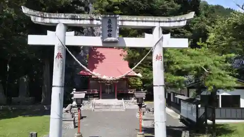 厳竜神社の鳥居