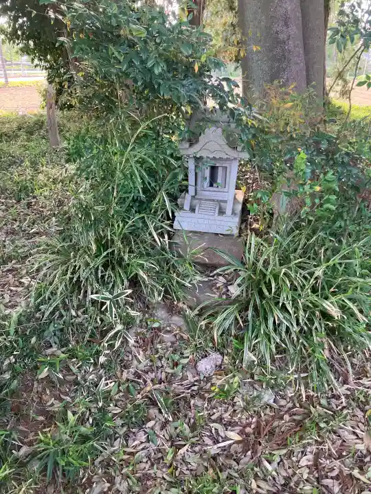 孝謙天皇神社の{uncategorized: "未分類", other: "その他", undefined: "問題あり", building: "その他建物", grave: "お墓", sacred_gate: "鳥居", guardian: "狛犬", statue: "像", buddha: "仏像", history: "歴史", nature: "自然", garden: "庭園", animal: "動物", pagoda: "塔", temizu: "手水舎", mountain_gate: "山門・神門", sanctuary: "本殿・本堂", subordinate: "末社・摂社", art: "芸術", scenery: "景色", jizo: "地蔵", ema: "絵馬", goshuin: "御朱印", omikuji: "おみくじ", items: "授与品その他", amulet: "お守り", goshuincho: "御朱印帳", eats: "食事", festival: "お祭り", votive_dance: "神楽", shichigosan: "七五三参", wedding: "結婚式", experience: "体験その他", initially: "初詣", around: "周辺", anti_infection: "感染症対策"}