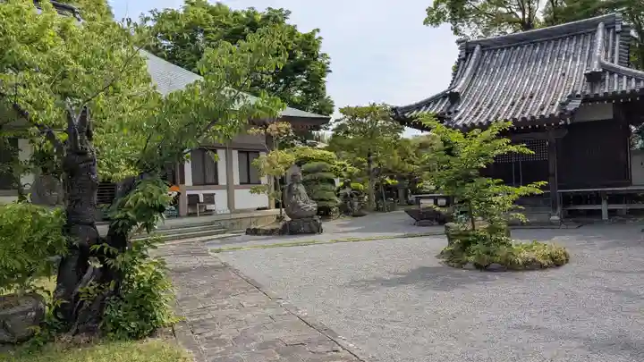 大楽寺の庭園