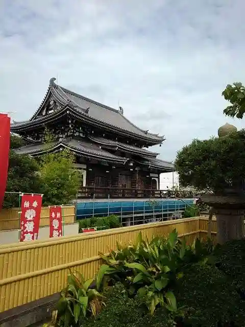 燈明寺の本殿・本堂