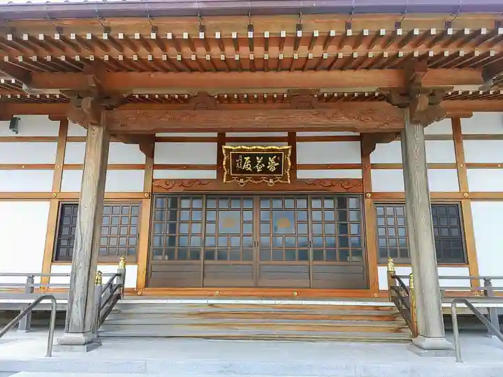 東林寺の本殿・本堂