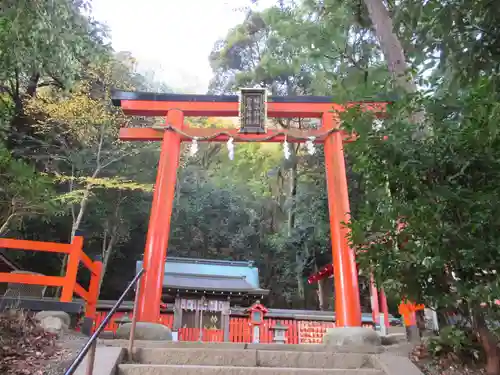 櫟谷宗像神社（松尾大社摂社）の鳥居